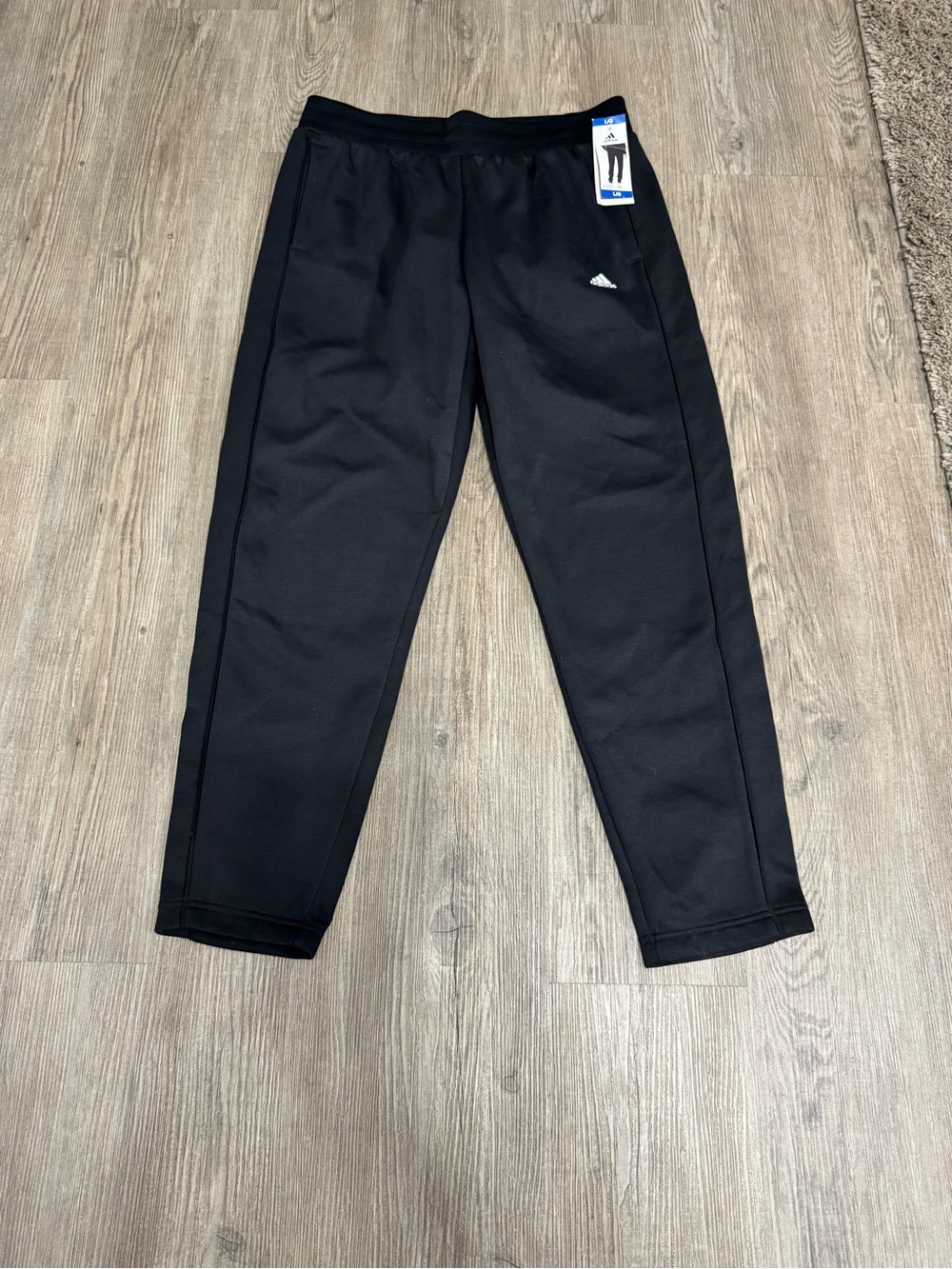 Adidas Women’s Relaxed Fit Tapered Leg Fleece Lined Pants, Size L New with tags